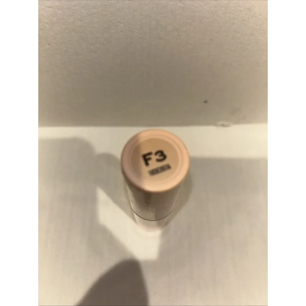 Makeup Revolution Beauty Fast Base‎ Stick Foundation, F3
